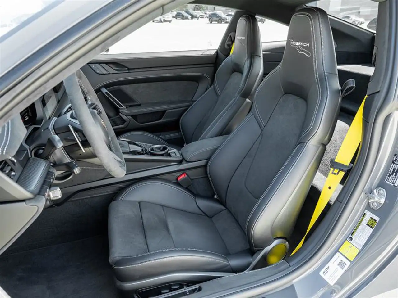 Porsche 911 - Image 26