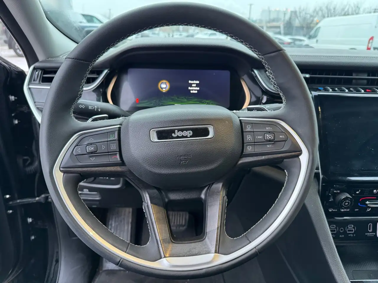Jeep Grand Cherokee - Image 12