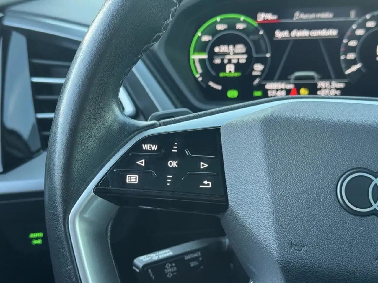 Audi Q4 e-tron - Image 13