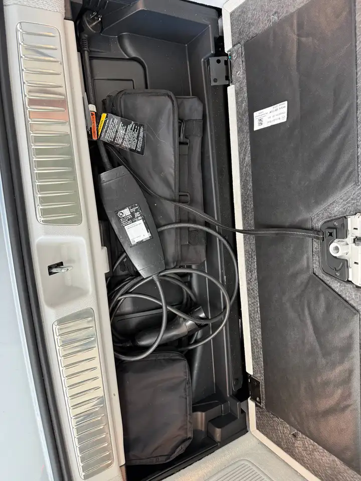 Mercedes-Benz EQS - Image 35