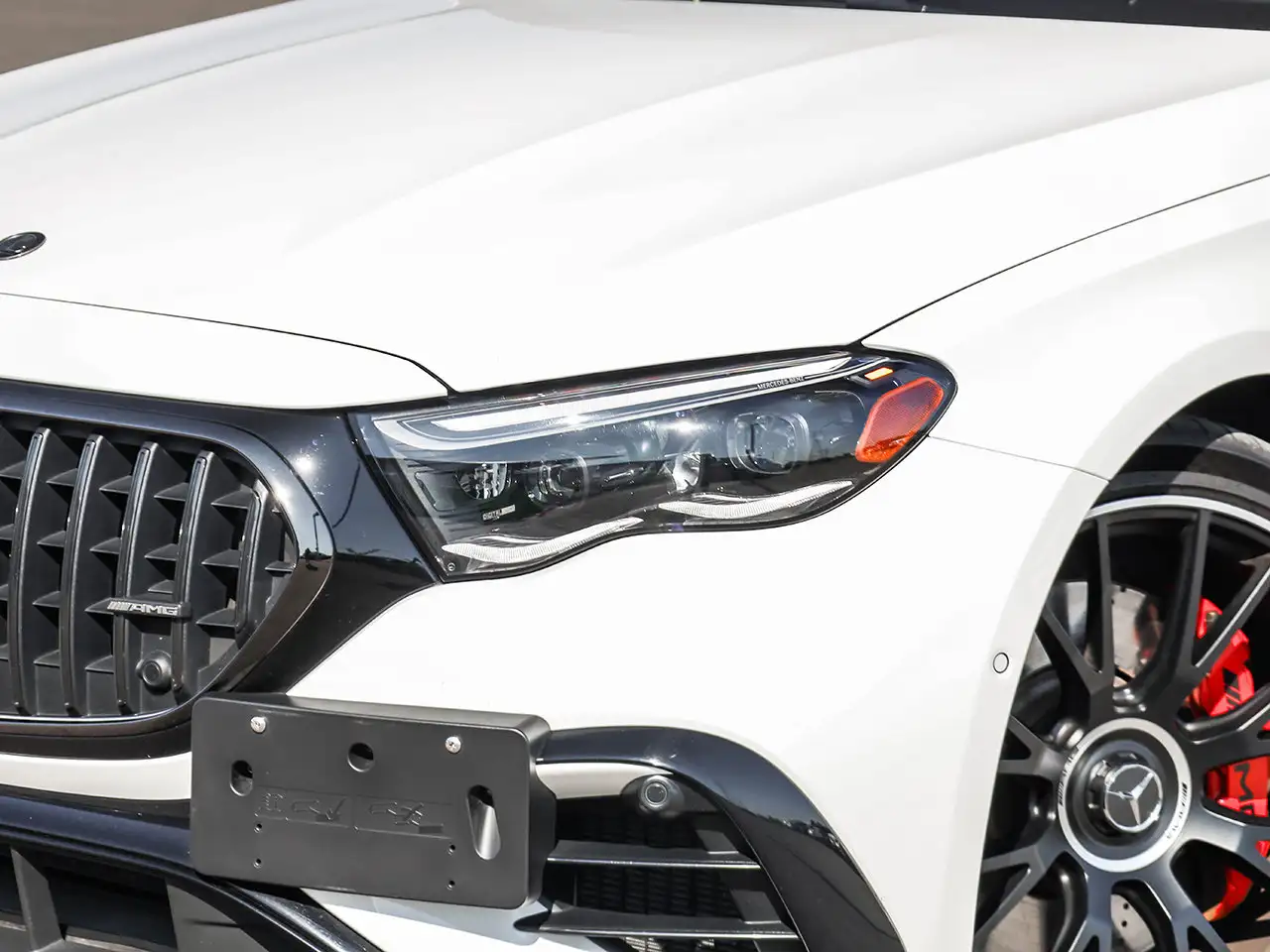 Mercedes-Benz E-Class - Image 8