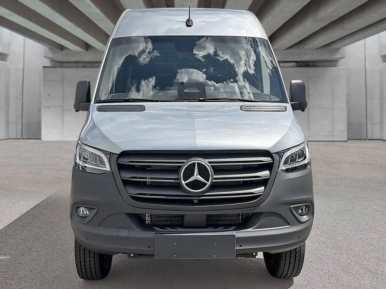 Mercedes-Benz Sprinter - Image 8