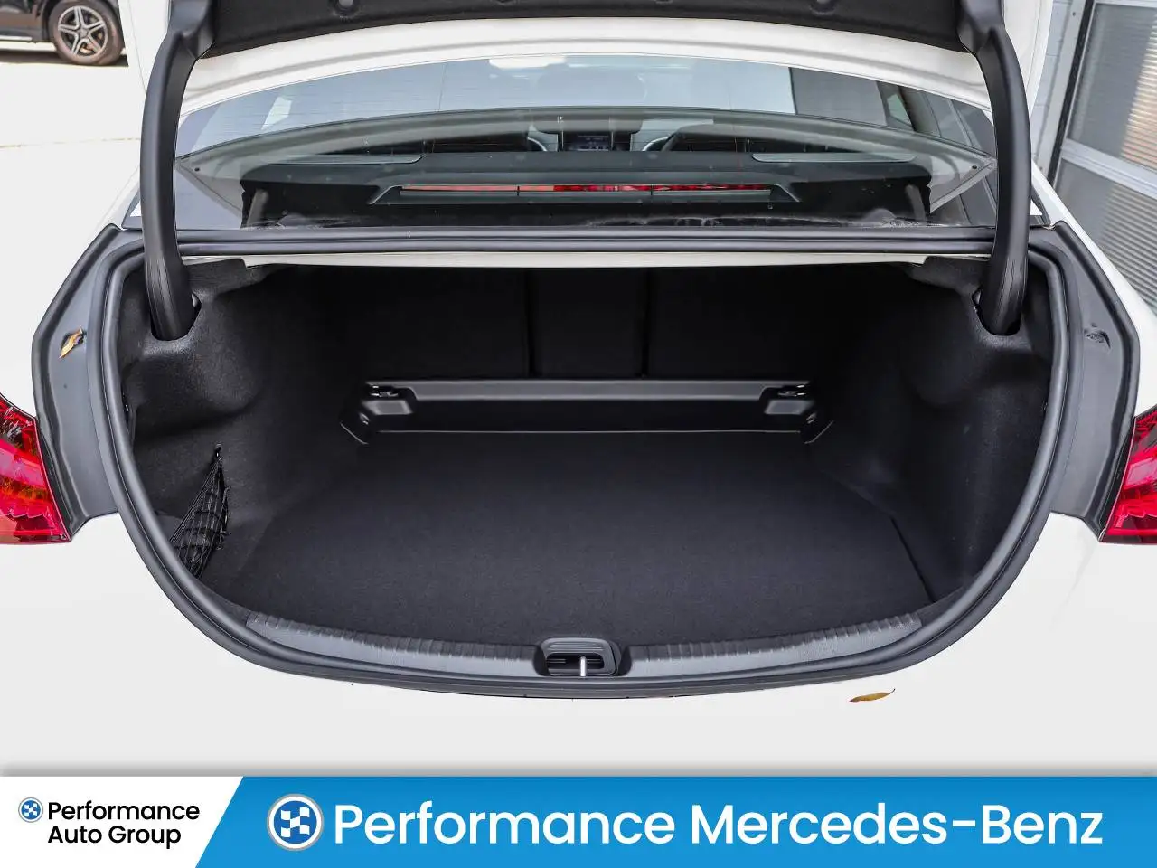 Mercedes-Benz C-Class - Image 8