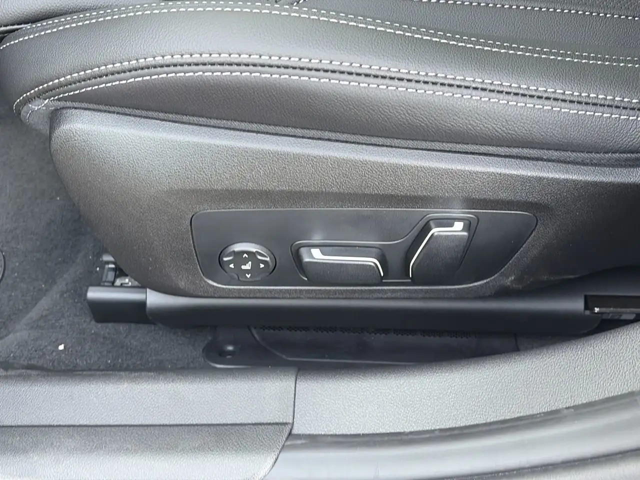BMW 3 Series - Image 20