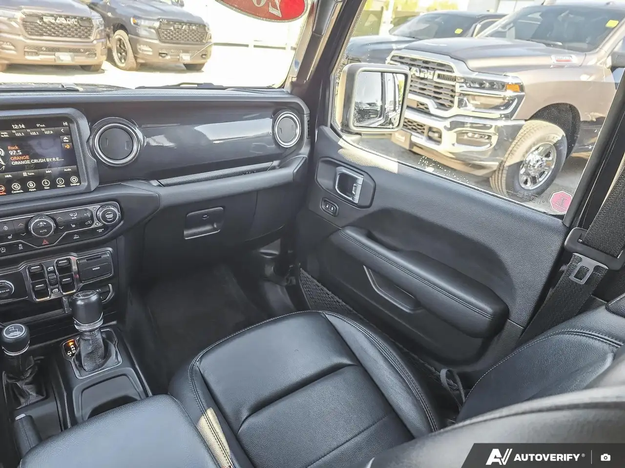 Jeep Wrangler - Image 10