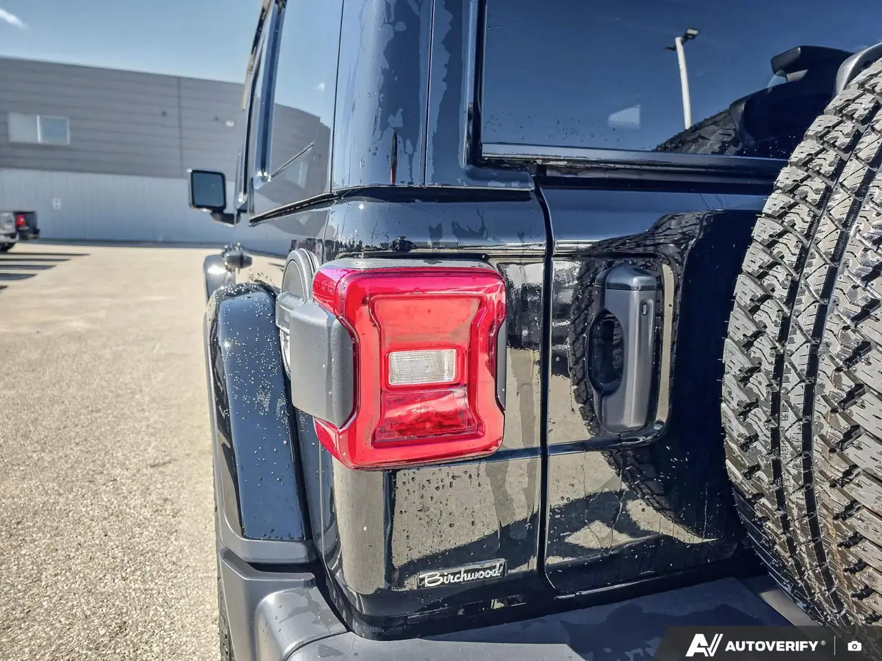 Jeep Wrangler - Image 19