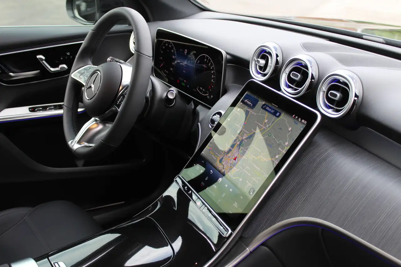 Mercedes-Benz GLC - Image 8