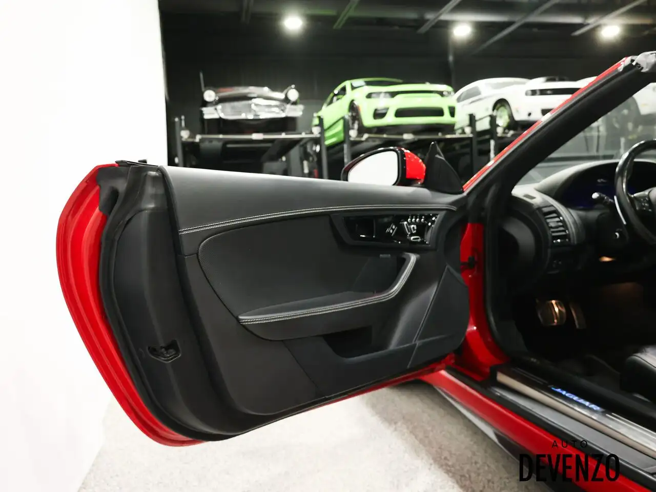 Jaguar F-Type - Image 9