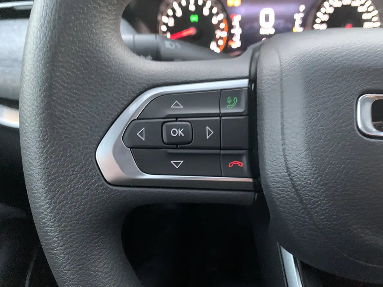 Jeep Compass - Image 17