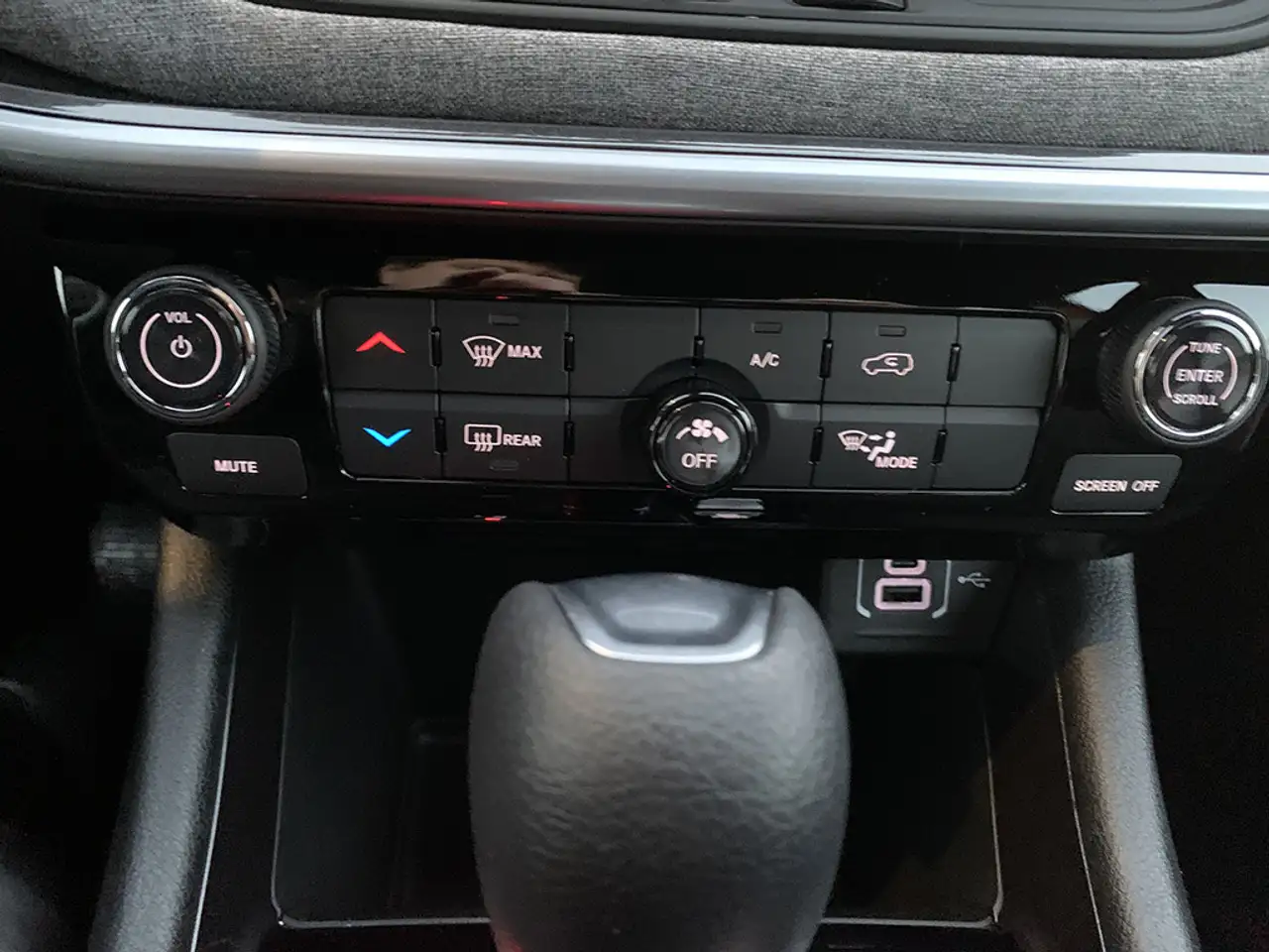 Jeep Compass - Image 21