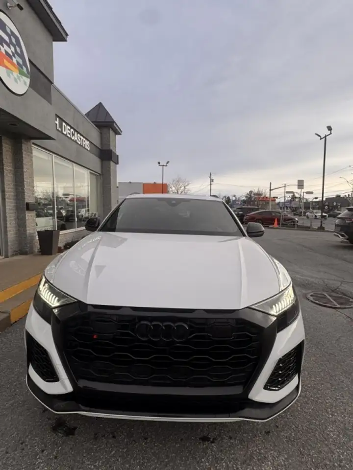 Audi RS Q8 - Image 6