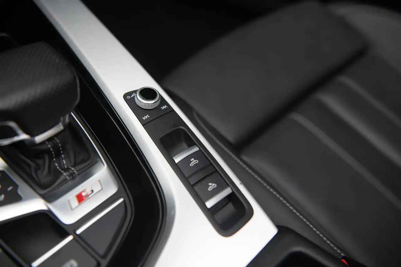 Audi S5 - Image 14