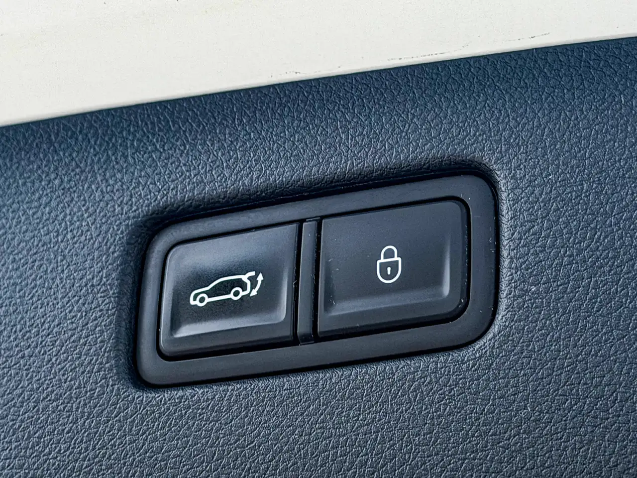 Genesis GV70 - Image 11