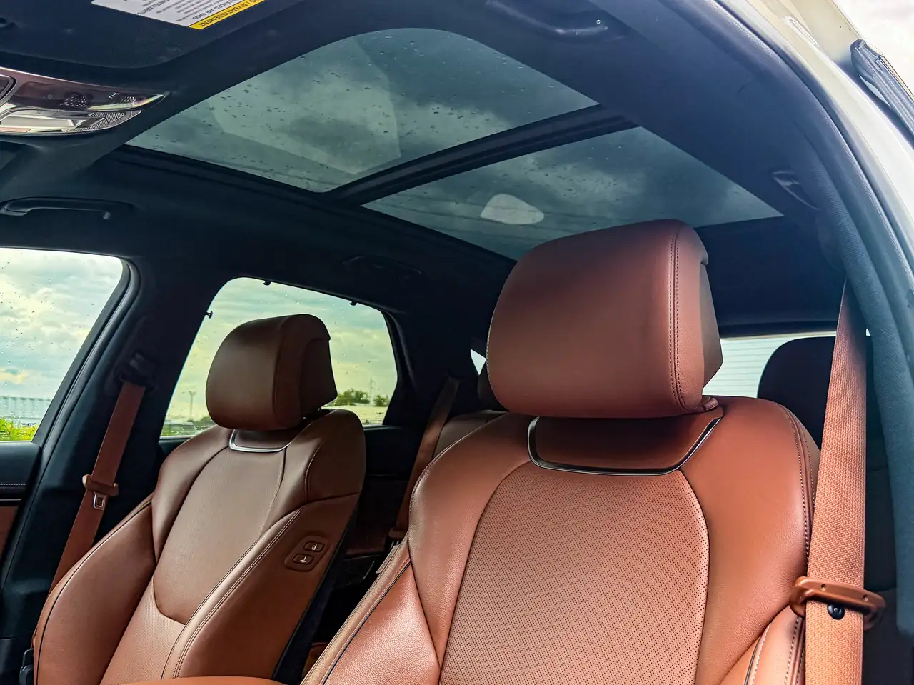 Genesis GV70 - Image 13