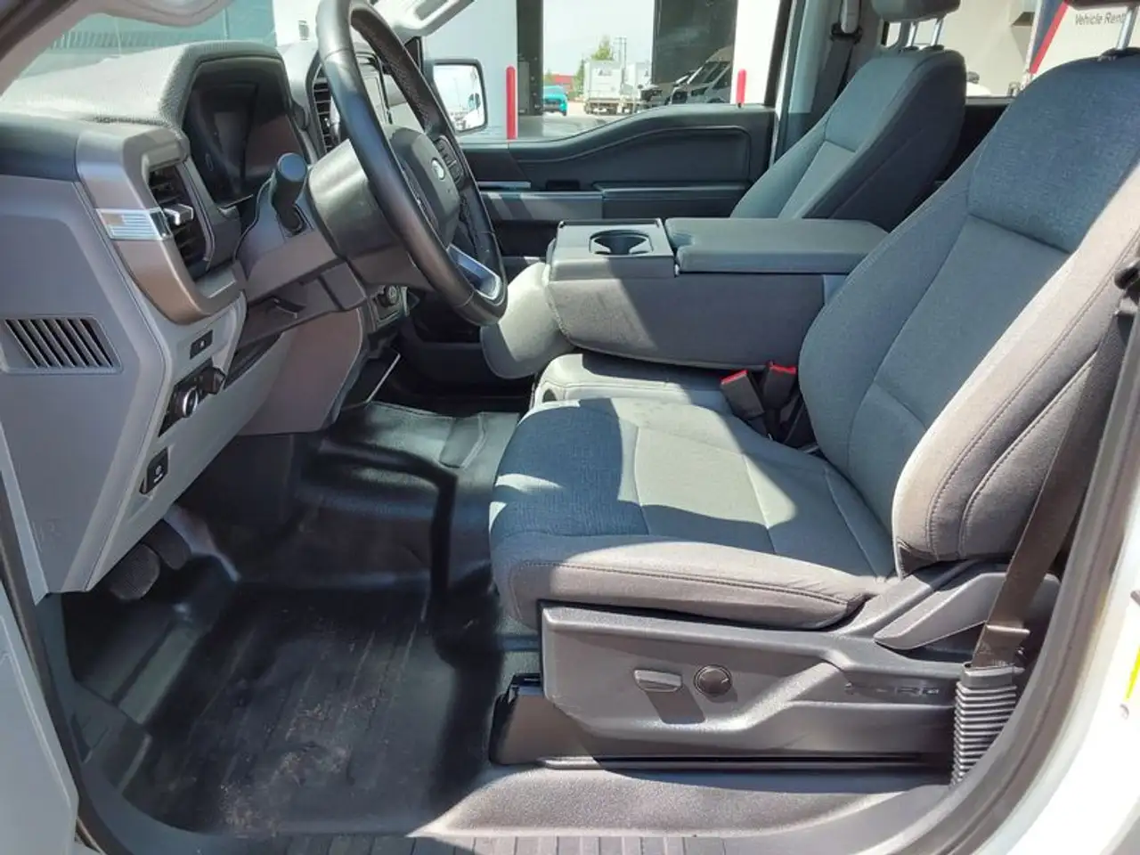 Ford F-150 - Image 9