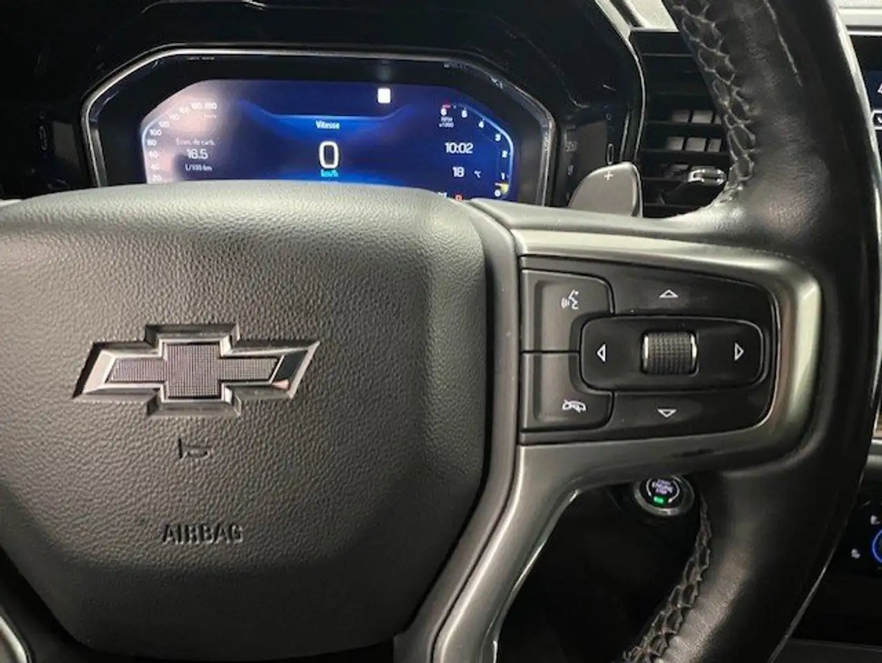 Chevrolet Silverado 1500 - Image 15