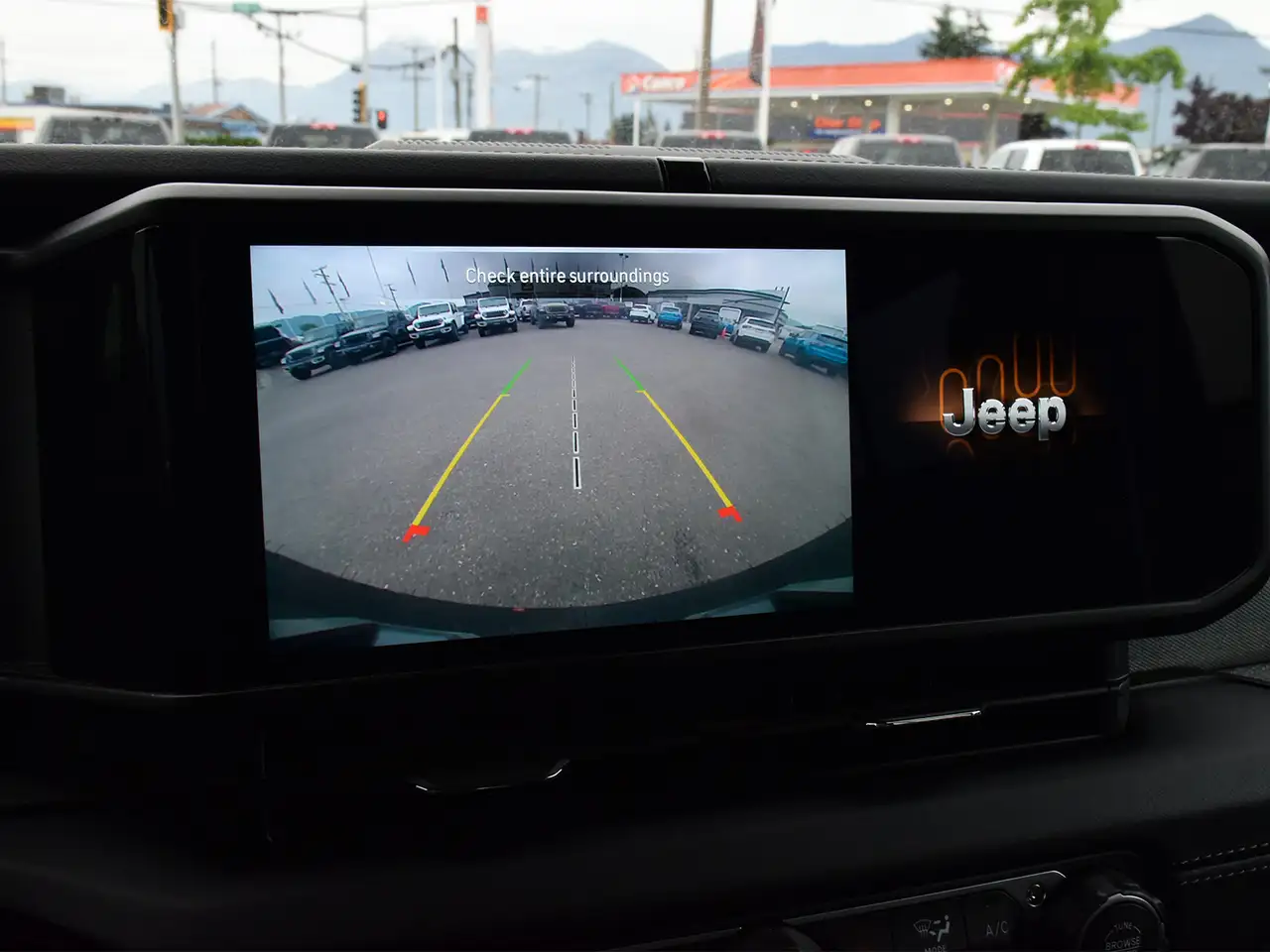 Jeep Wrangler - Image 15
