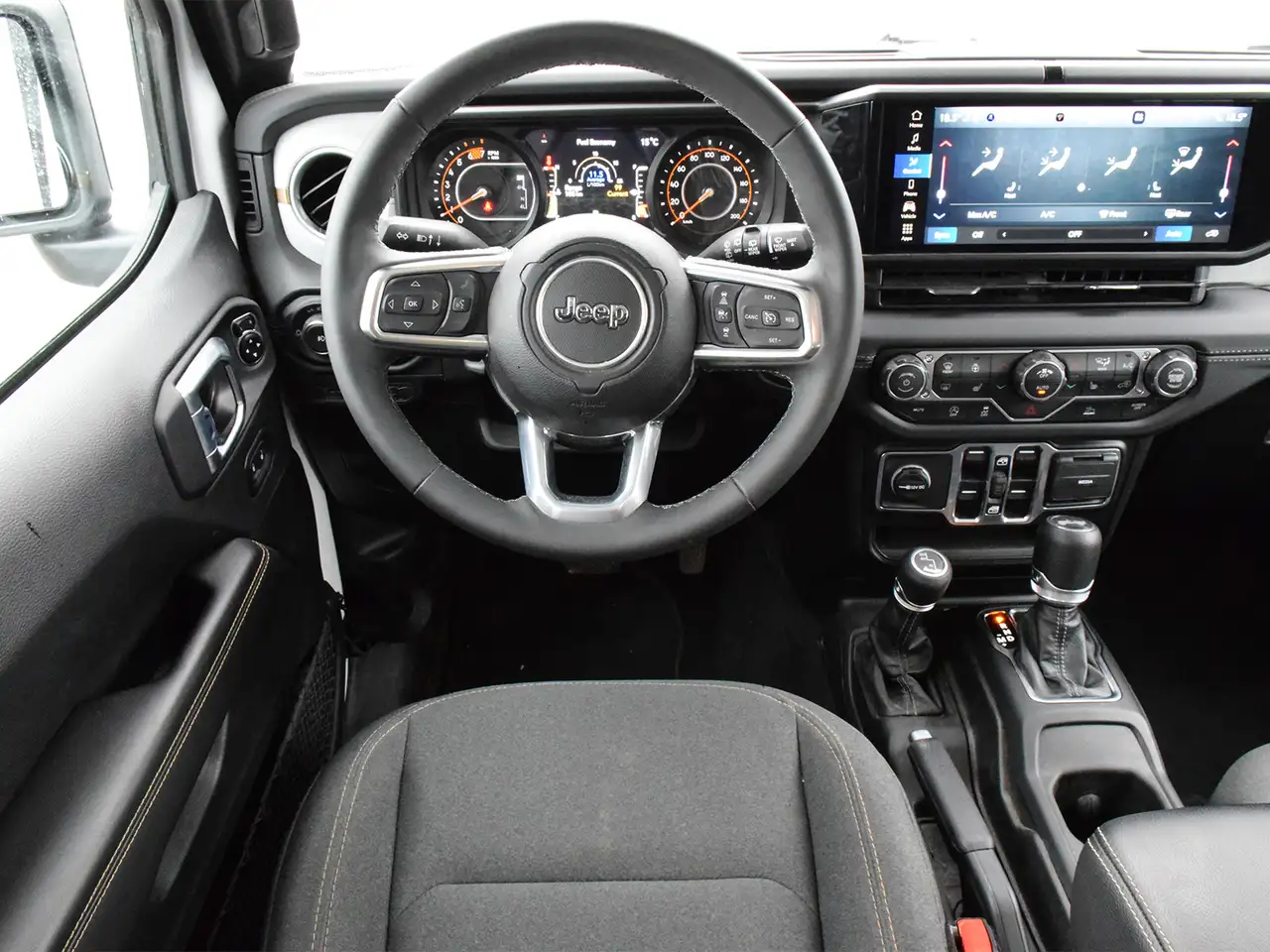 Jeep Wrangler - Image 19