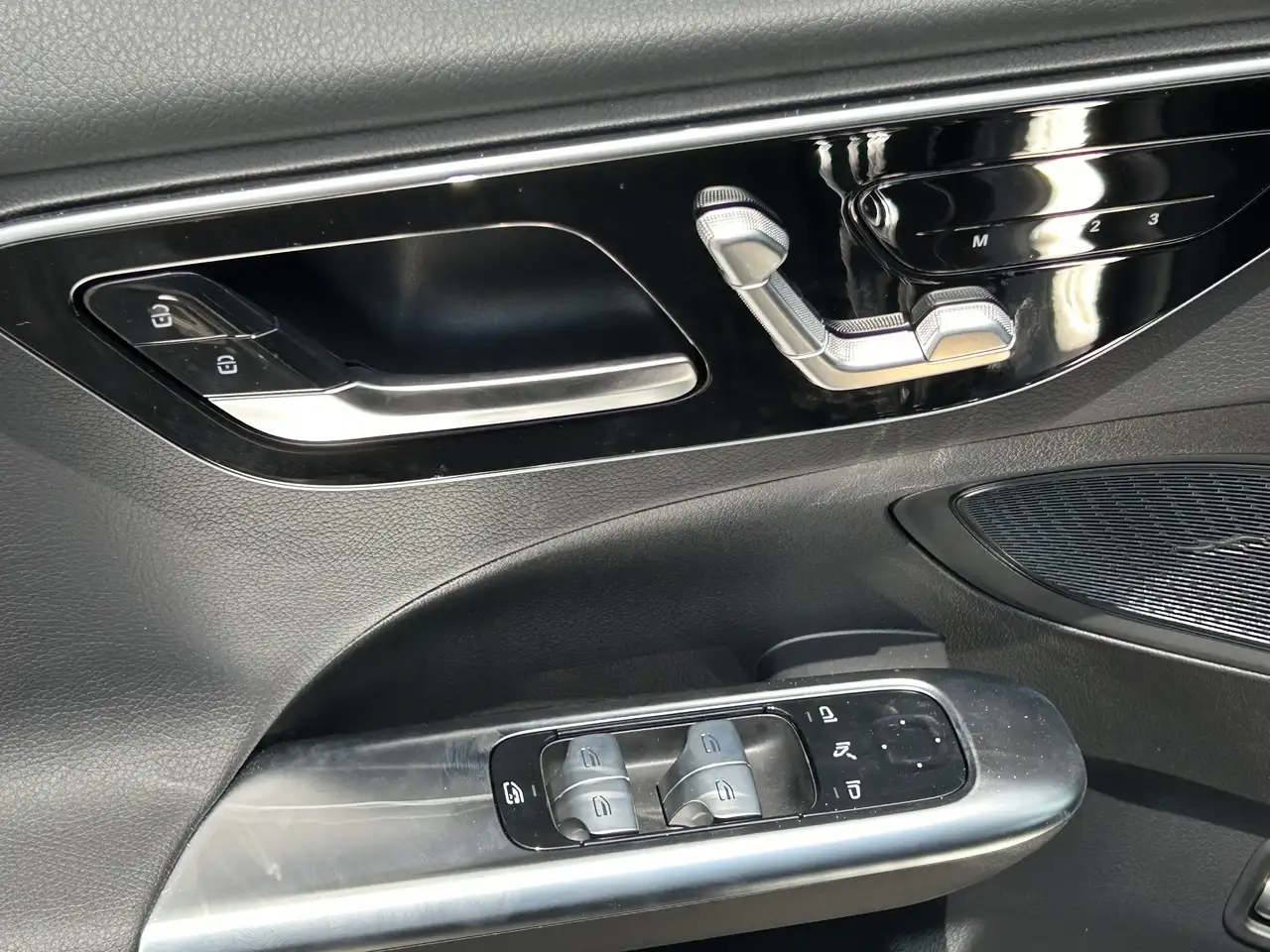 Mercedes-Benz C-Class - Image 10