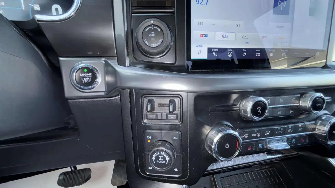 Ford F-150 - Image 23