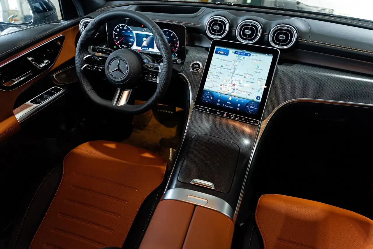 Mercedes-Benz GLC - Image 17