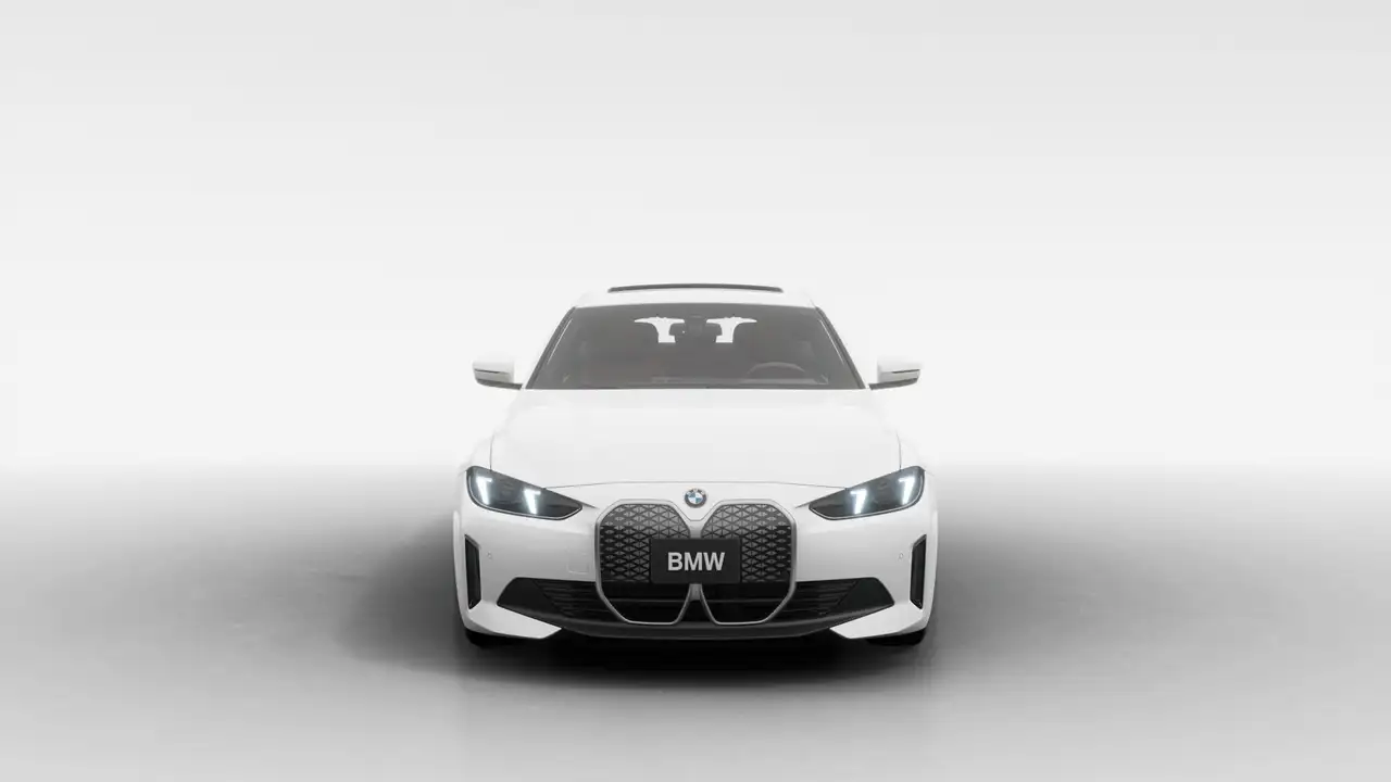 BMW i4 - Image 3