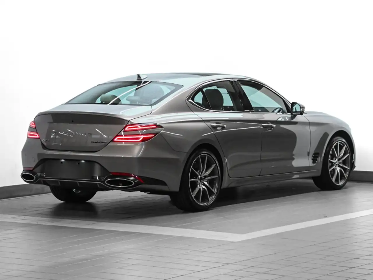 Genesis G70 - Image 30