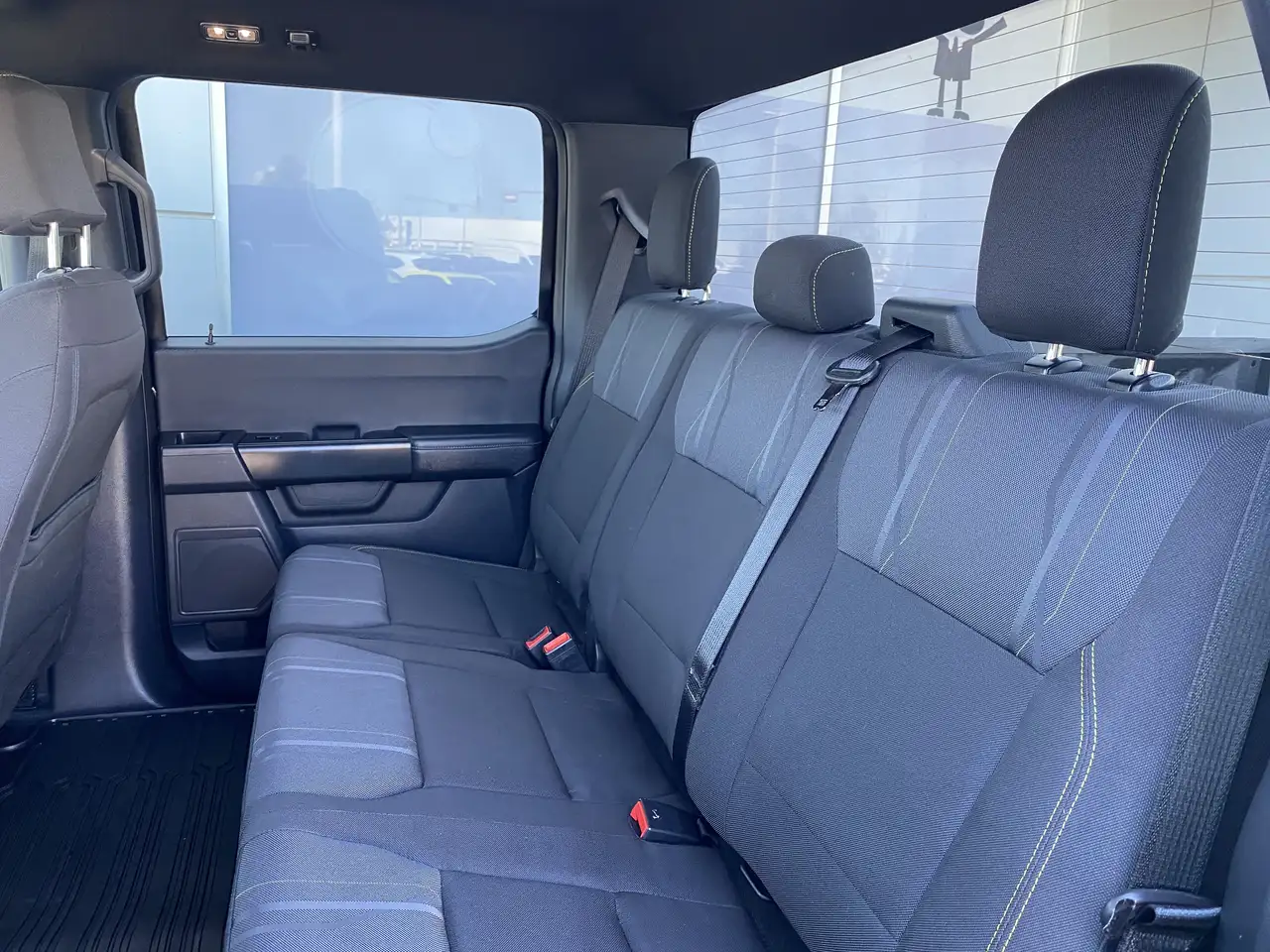 Ford F-150 - Image 18