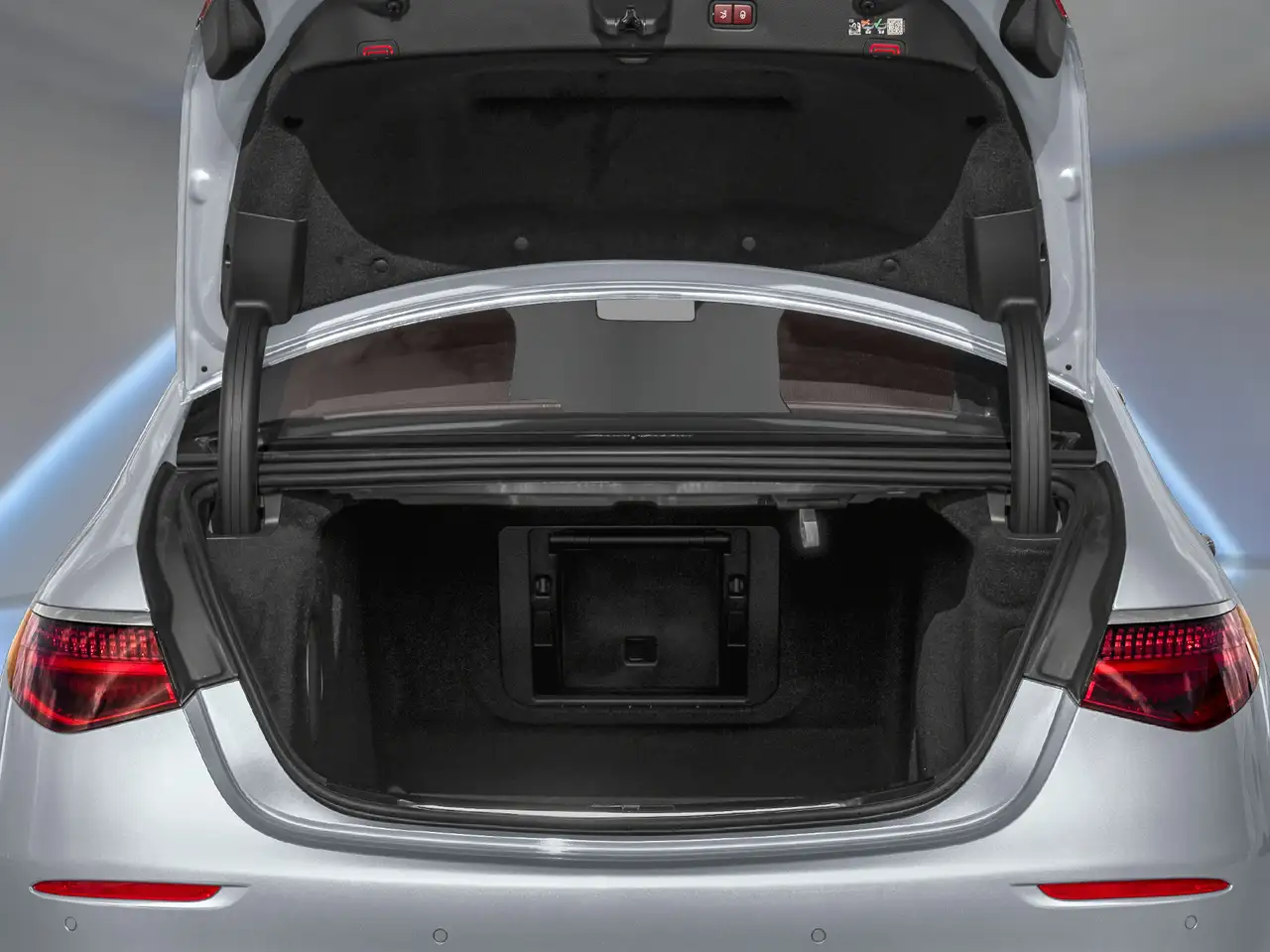 Mercedes-Benz S-Class - Image 7