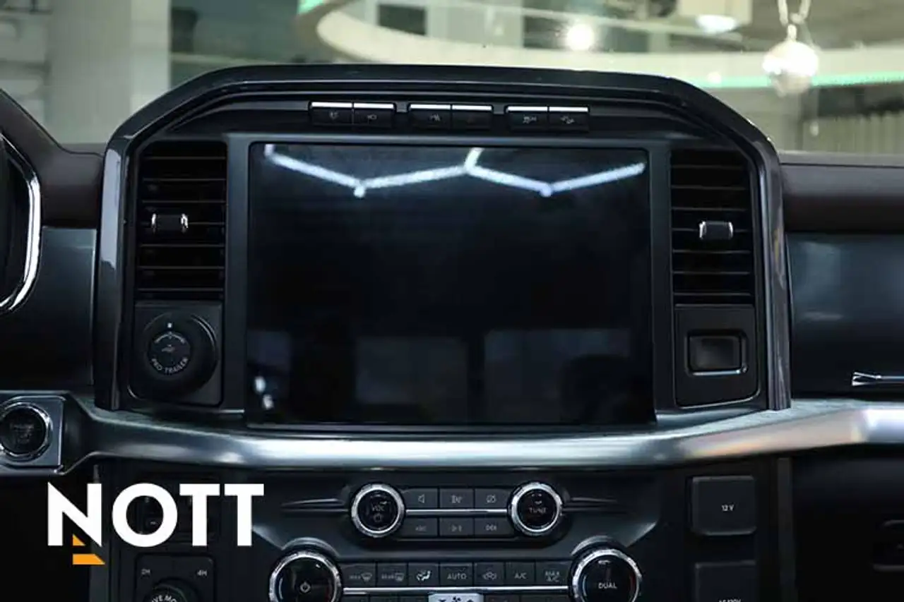 Ford F-150 - Image 18