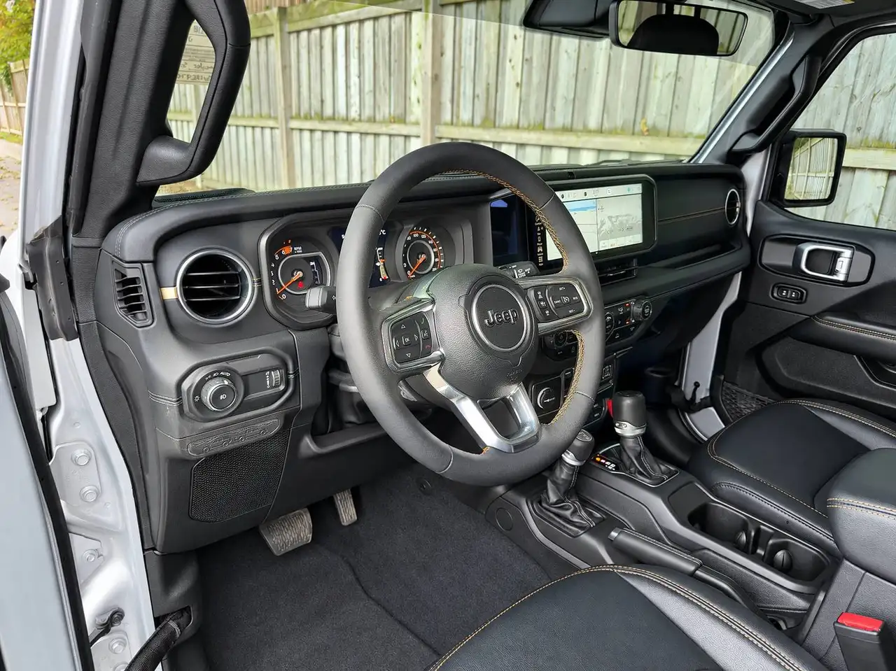 Jeep Wrangler - Image 15