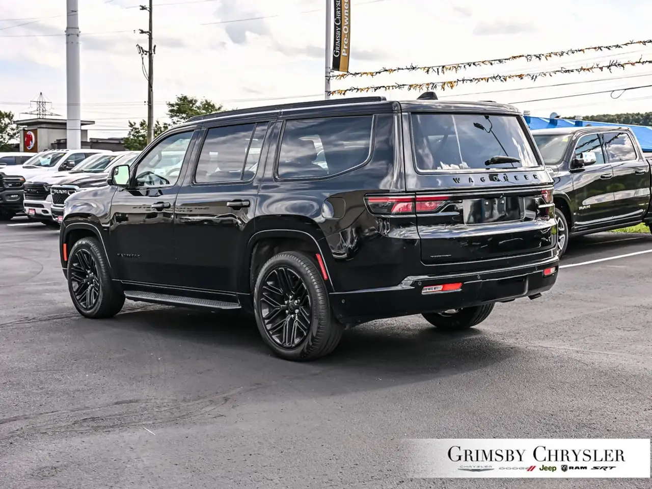 Jeep Wagoneer - Image 4