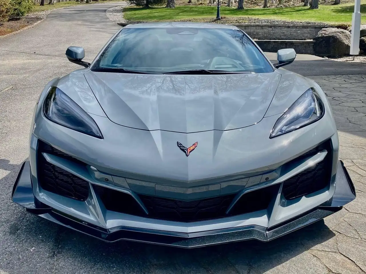 Chevrolet Corvette - Image 4