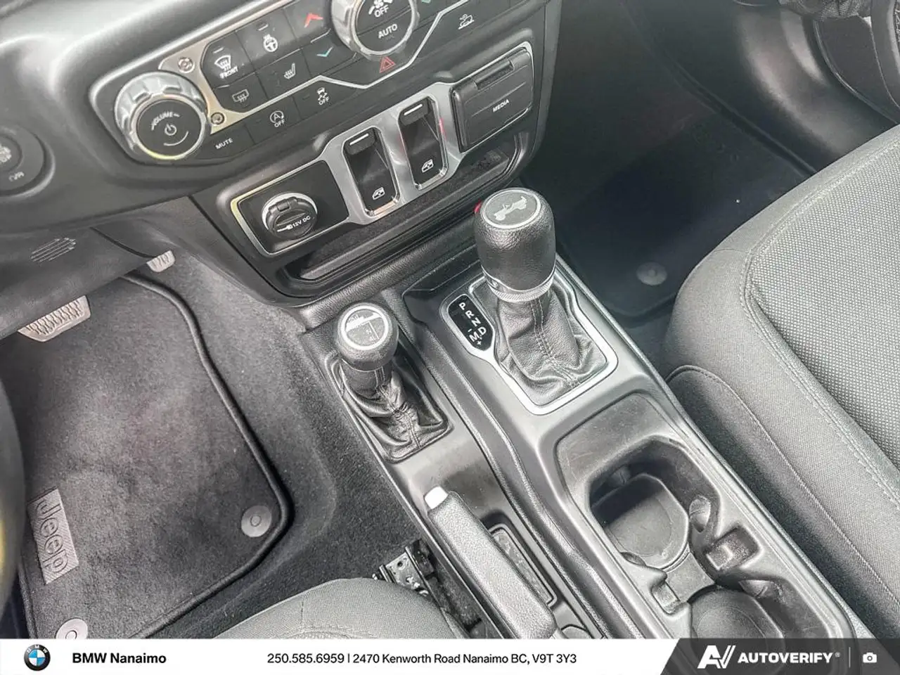 Jeep Wrangler - Image 13