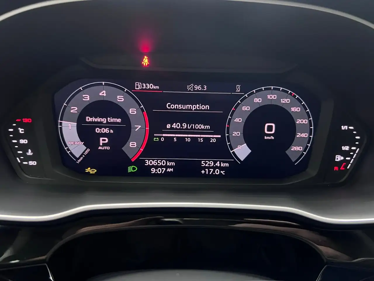 Audi Q3 - Image 33