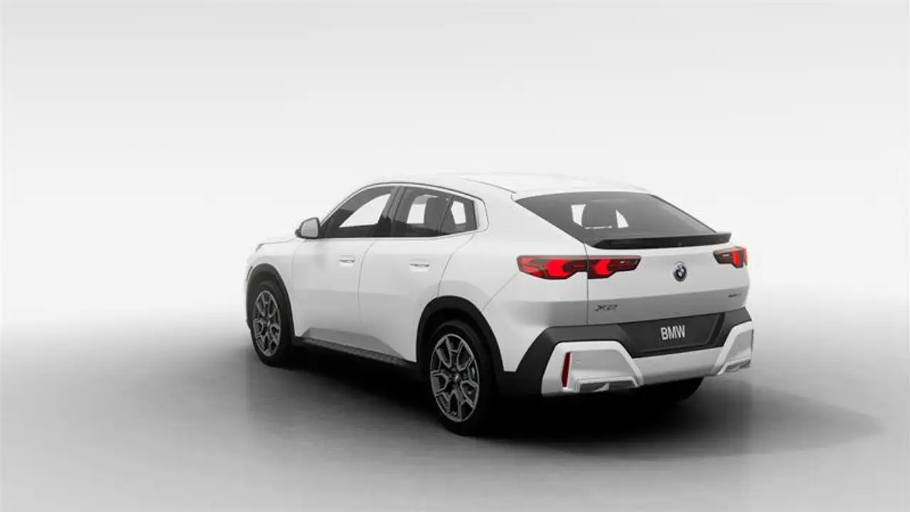 BMW X2 - Image 2
