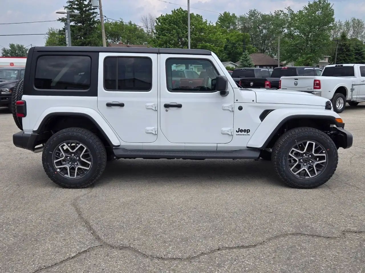 Jeep Wrangler - Image 3