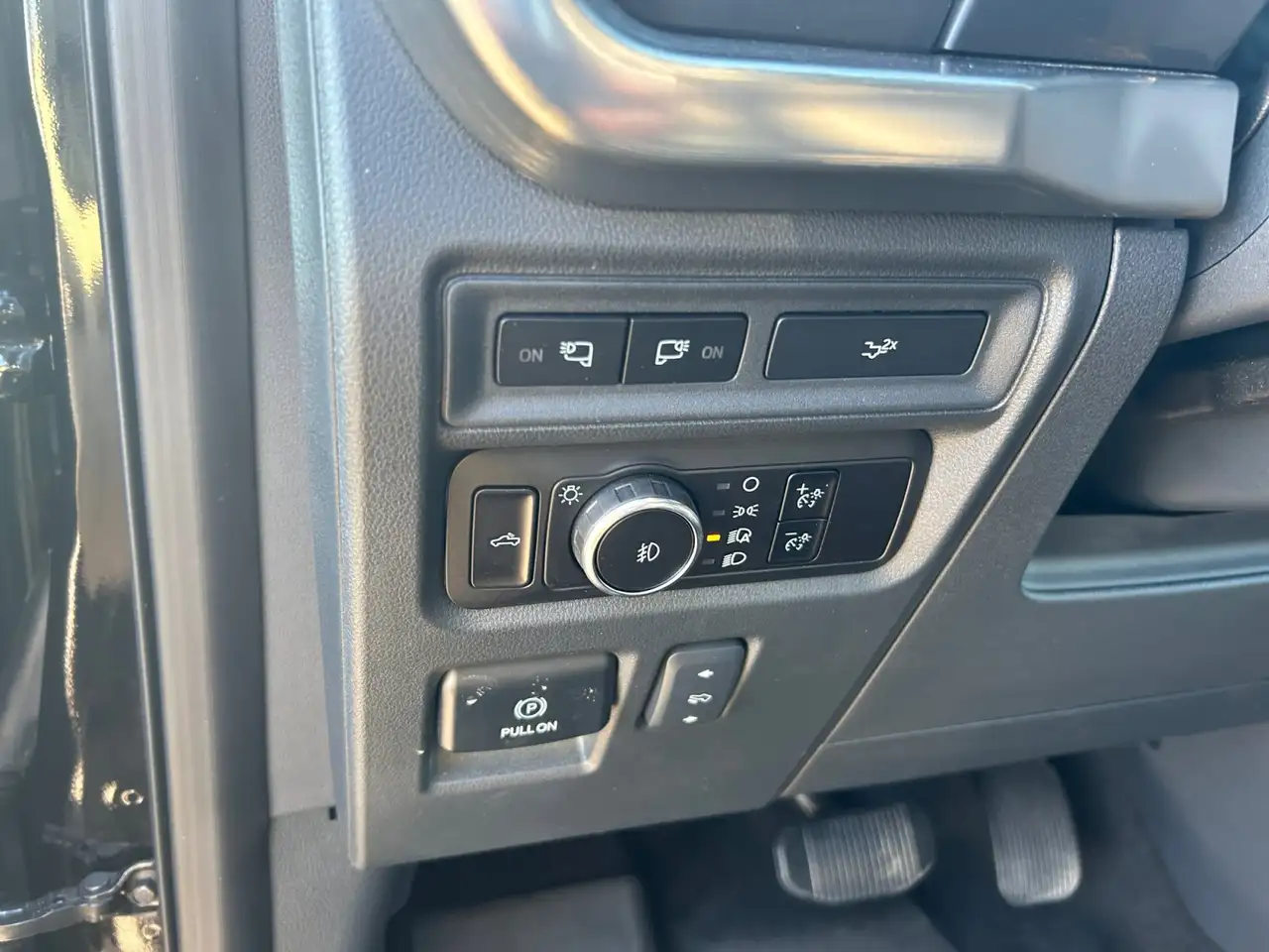 Ford F-150 - Image 16