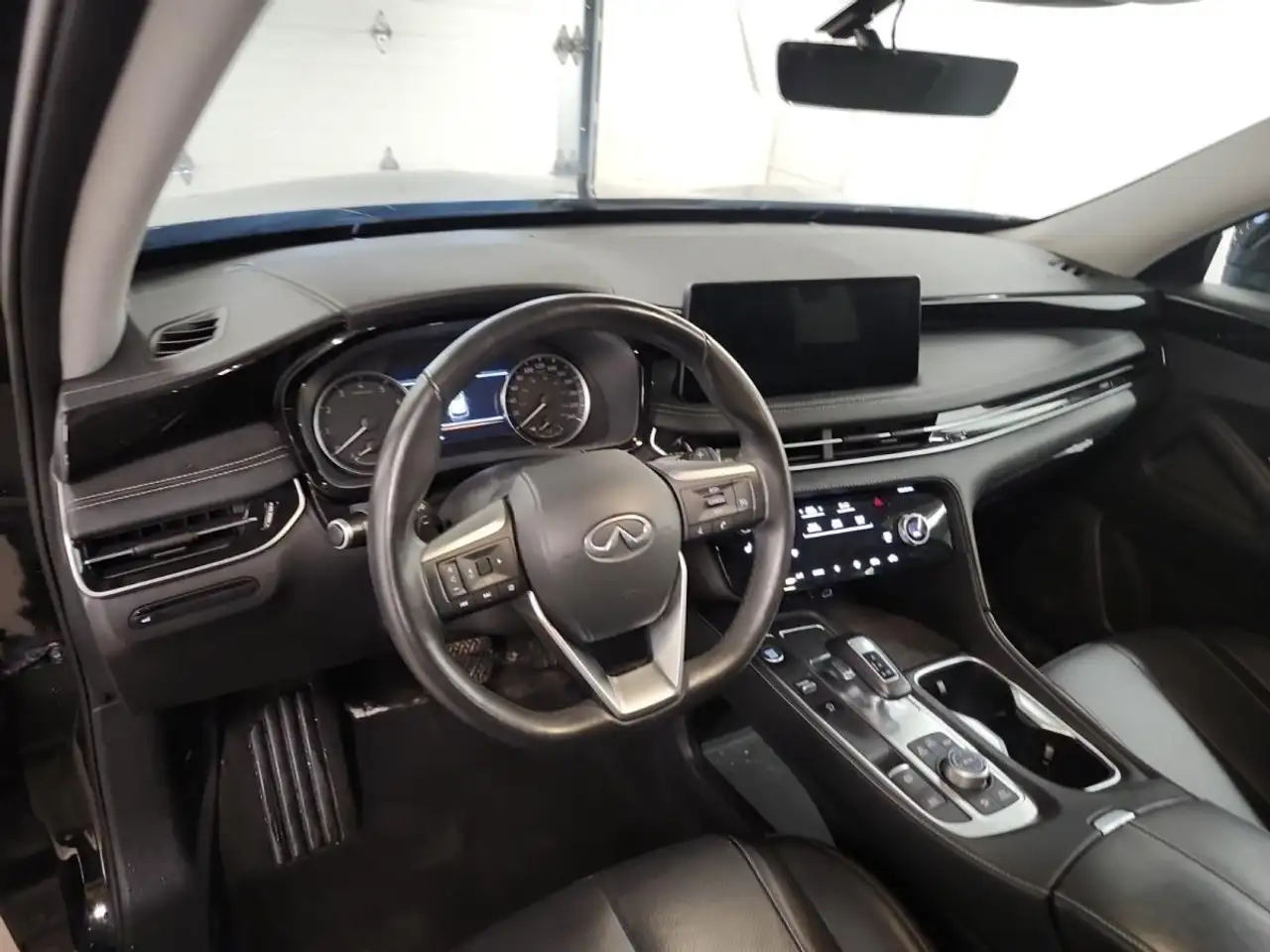 Infiniti QX60 - Image 2