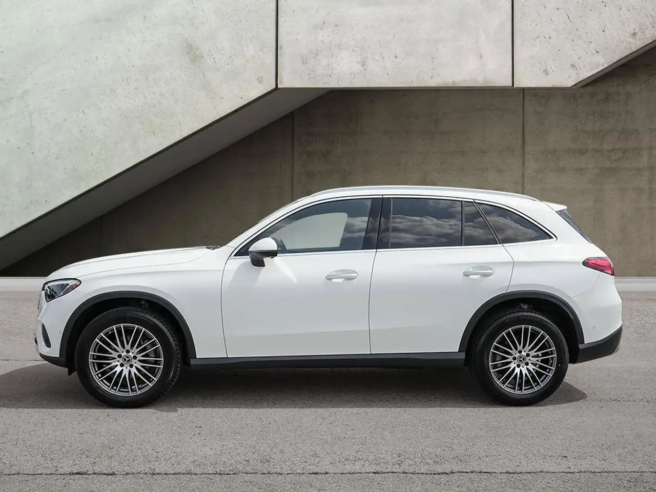 Mercedes-Benz GLC - Image 2