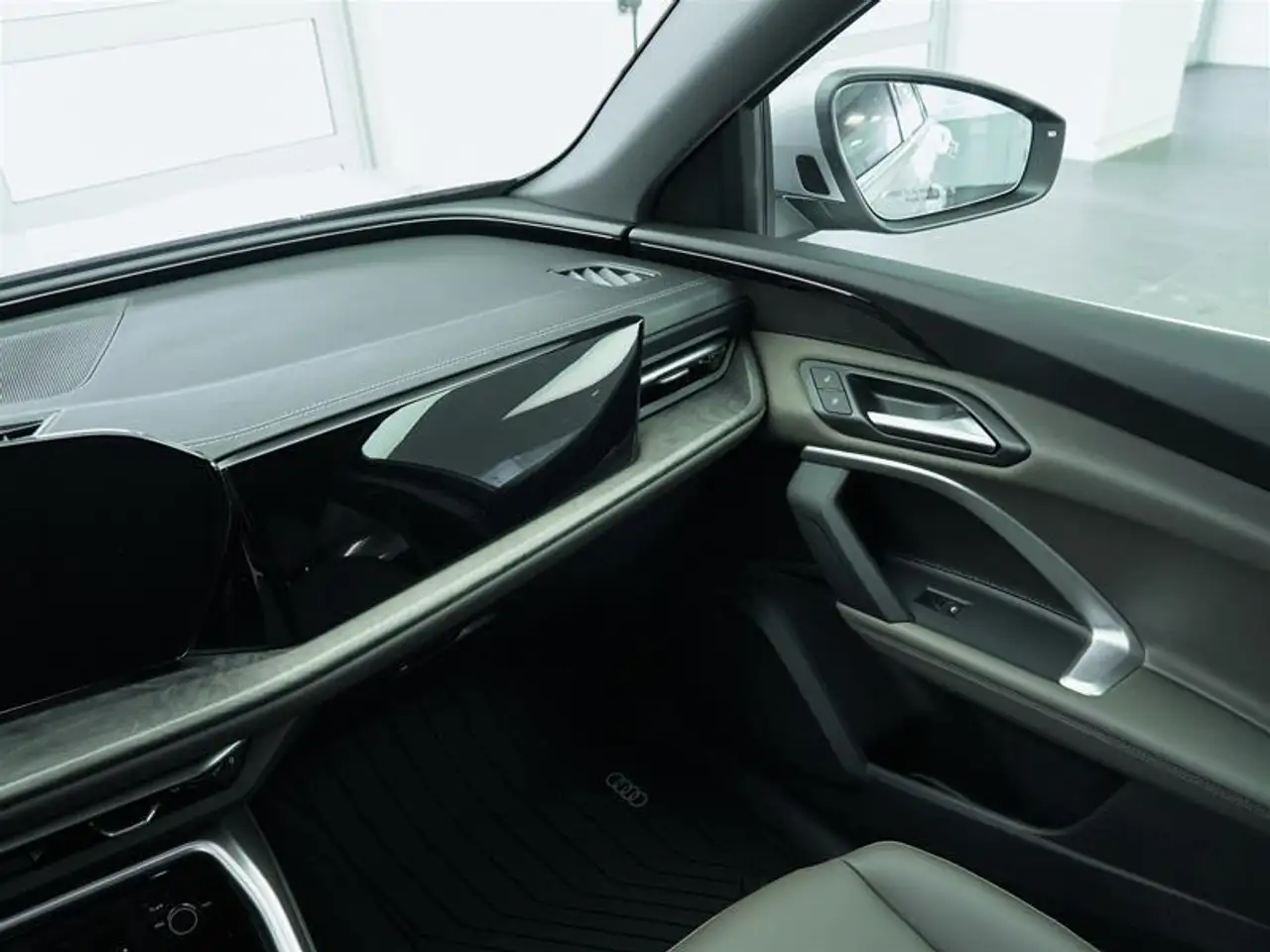 Audi Q5 - Image 37