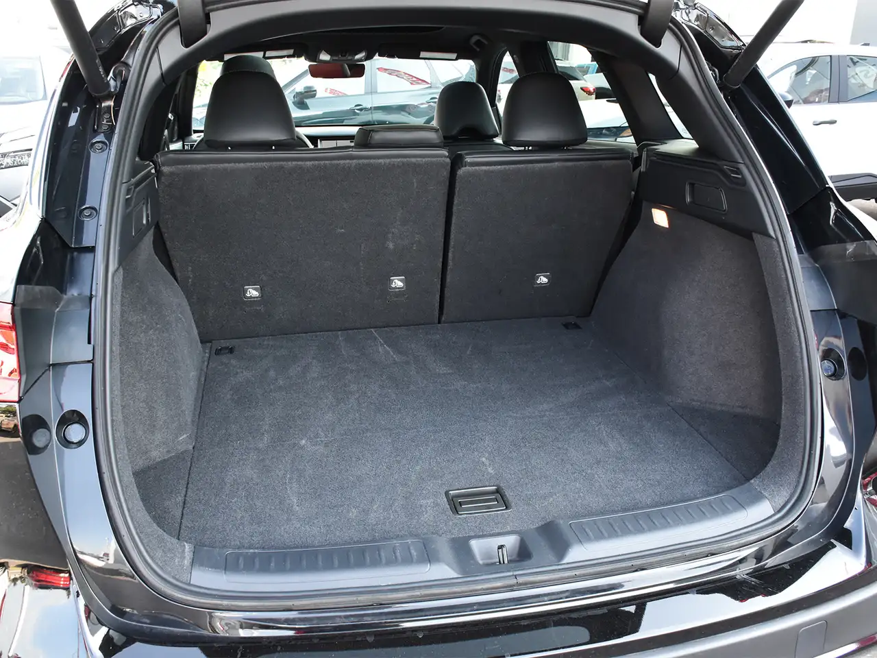 Infiniti QX50 - Image 10