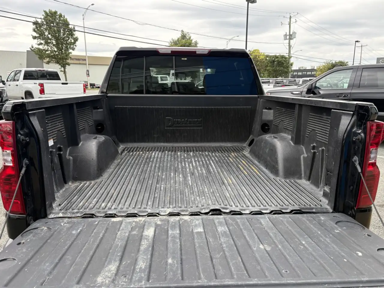 Chevrolet Silverado 1500 - Image 20