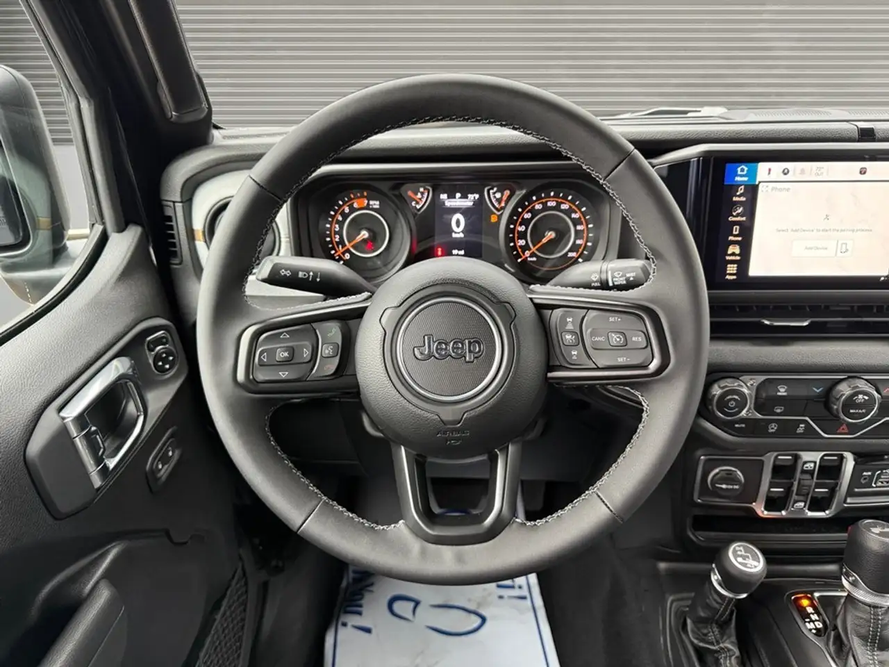 Jeep Wrangler - Image 13