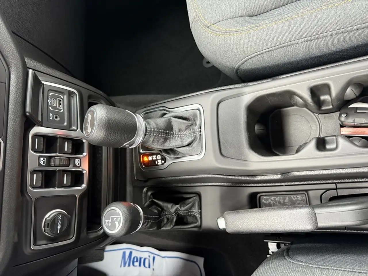 Jeep Wrangler - Image 25