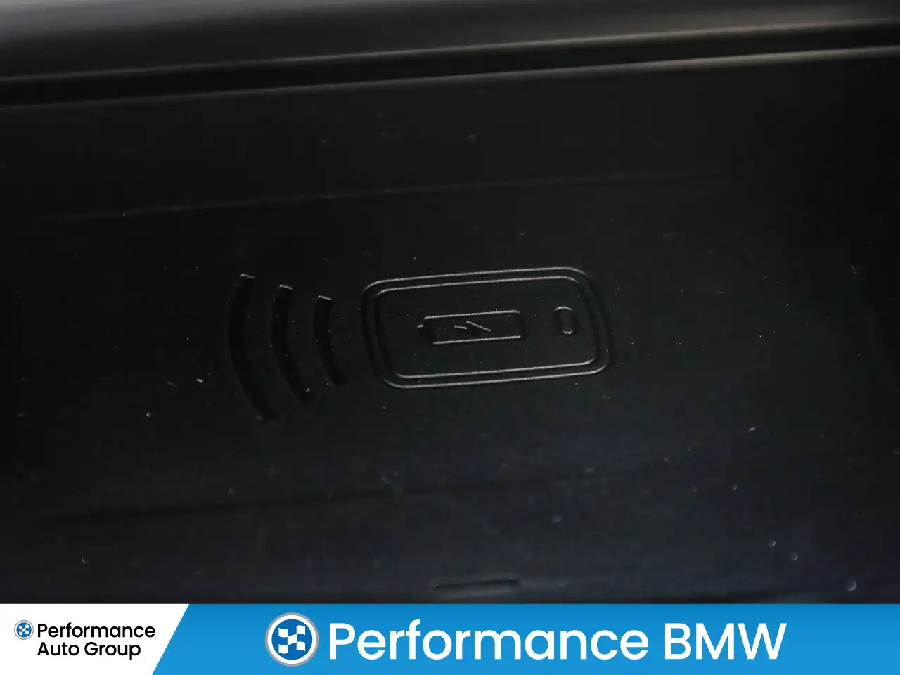 BMW i4 - Image 25
