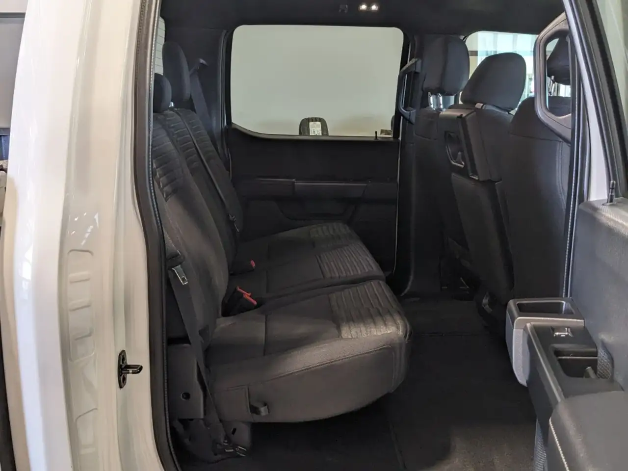 Ford F-150 - Image 22