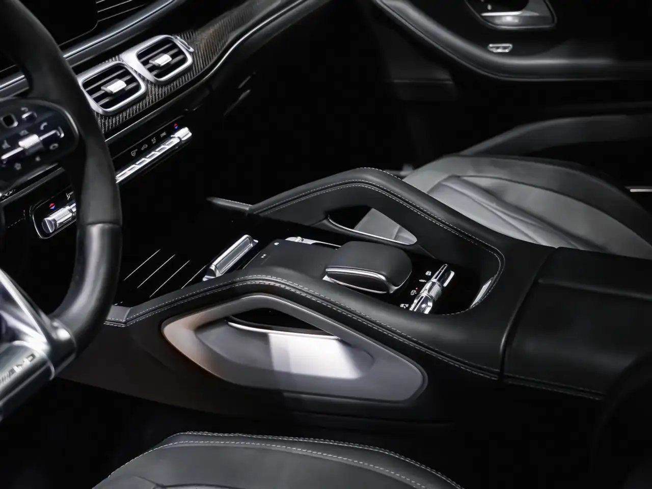 Mercedes-Benz GLE - Image 9