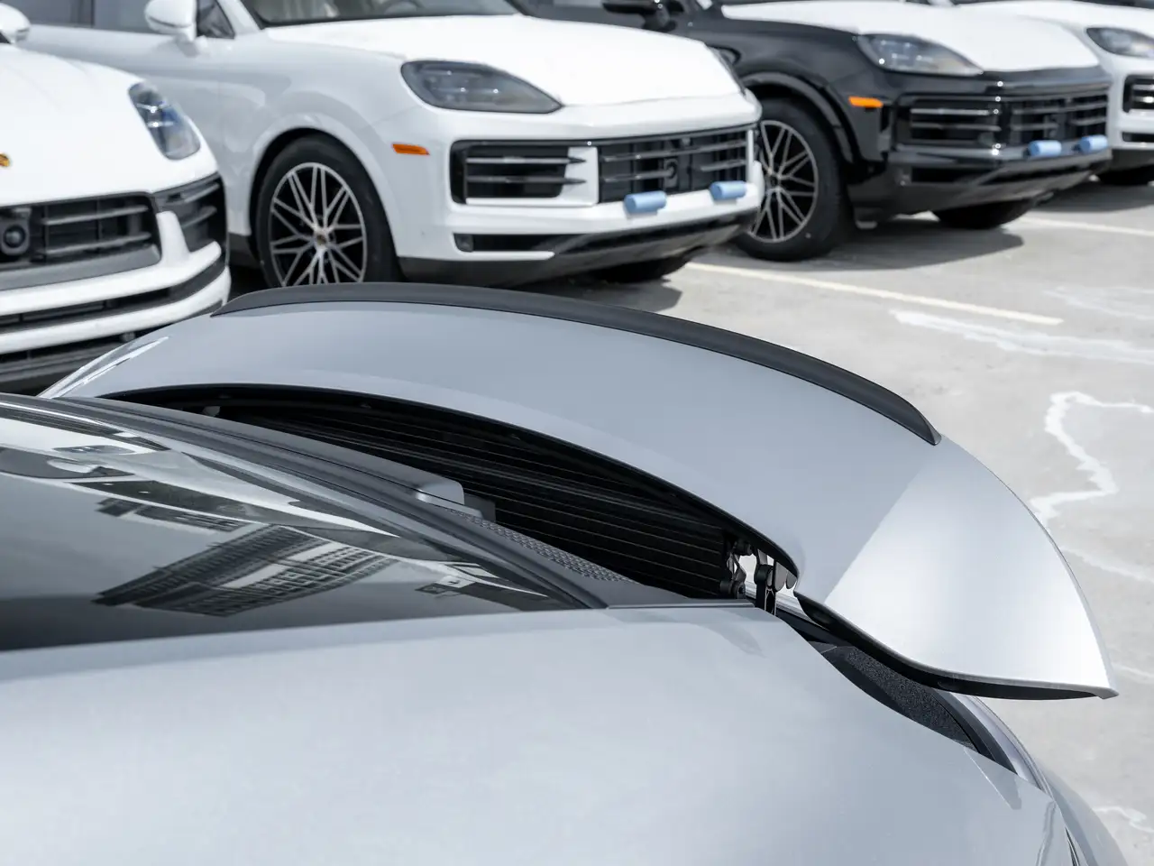 Porsche 911 - Image 18