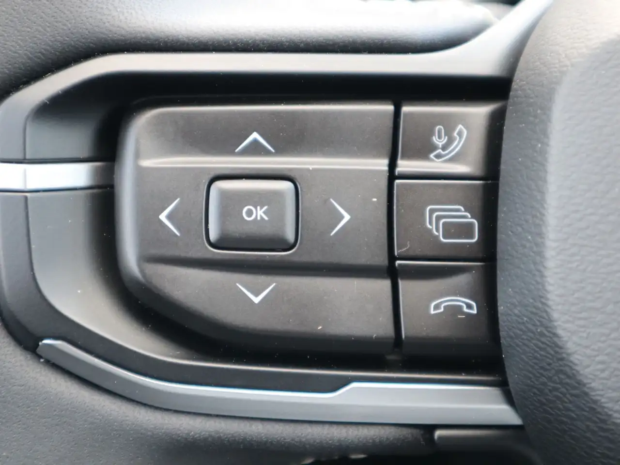 Jeep Cherokee - Image 20